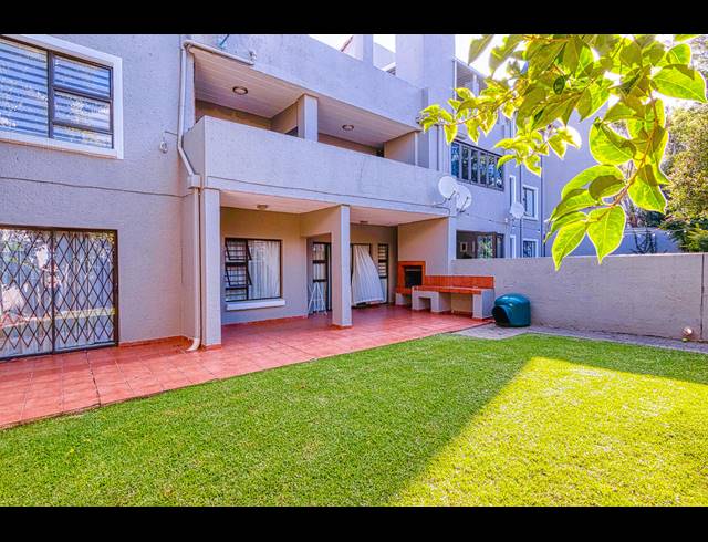 2 BEDROOM APARTMENT SOLD IN BRYANSTON